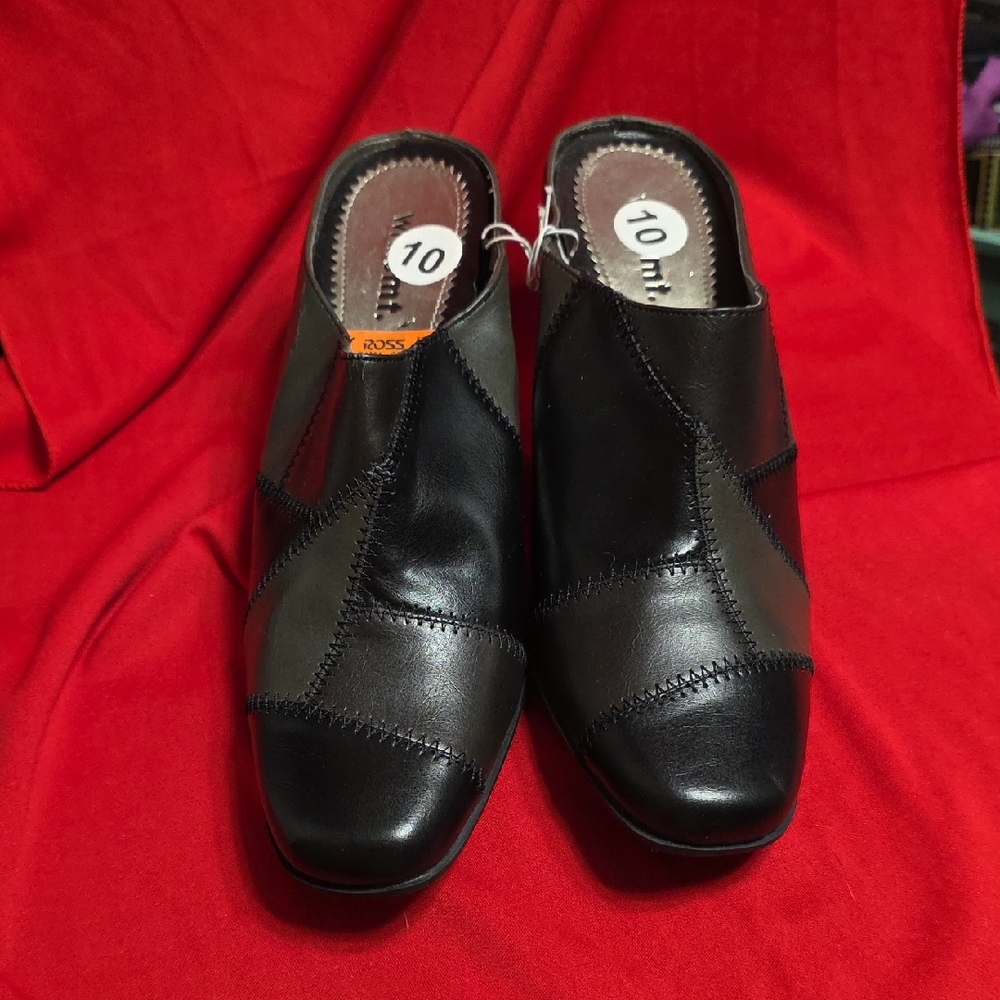 White Mountain Black and Gray Mules